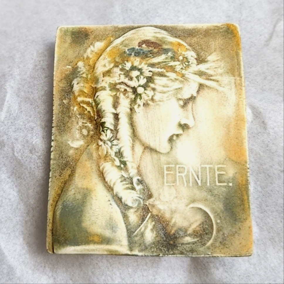 Vtg Artisan Matte Pottery Mini Tile Clay Nouveau Ernte Harvest Pin Brooch